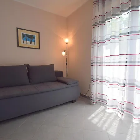 Andrea * مالينسكا