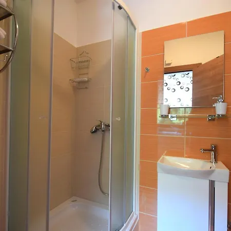 Andrea * مالينسكا