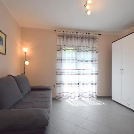 Andrea * مالينسكا