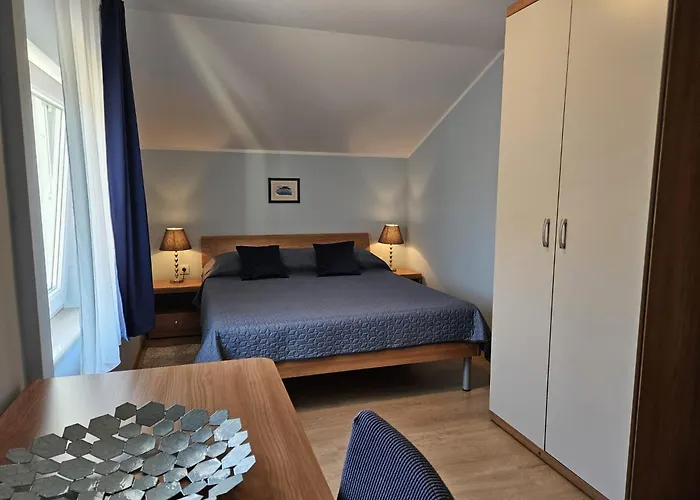 Andrea * مالينسكا