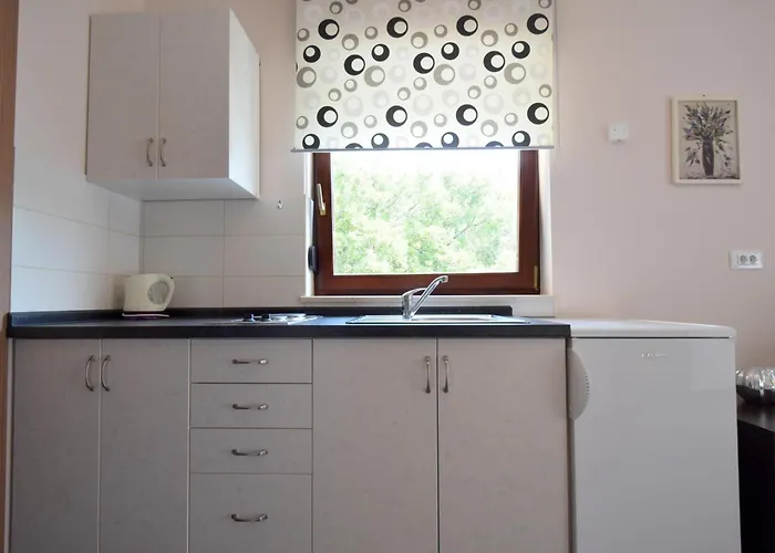 Andrea شقة مالينسكا