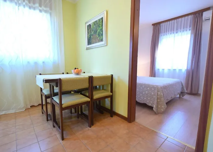 Andrea شقة مالينسكا