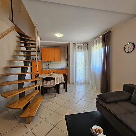 Andrea Apartment