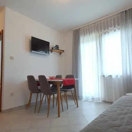 Andrea Apartment