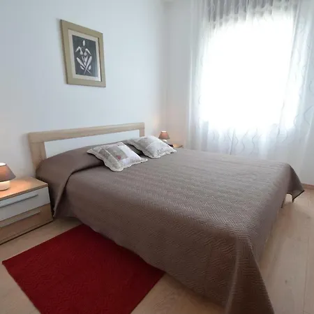 Andrea Apartment *
